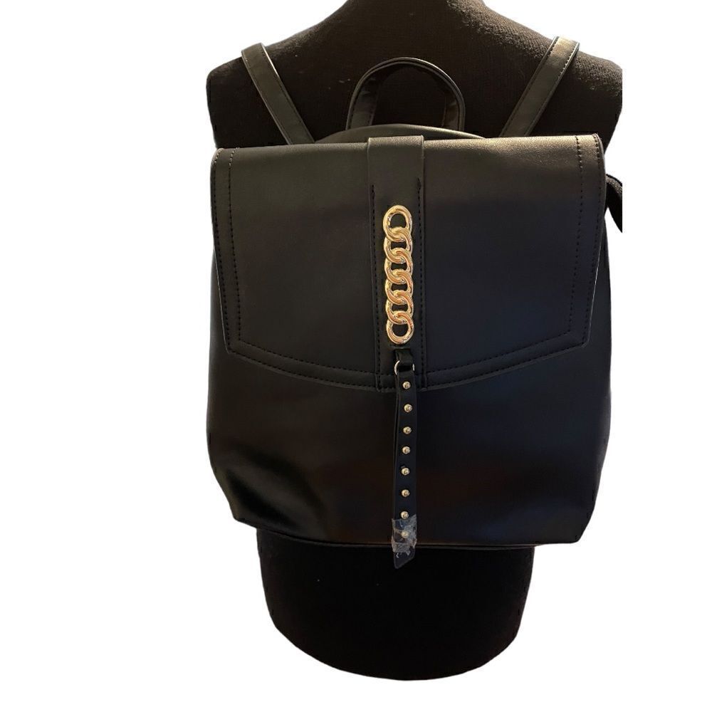 NWOTโ
IMoshionโblackย quiltedโ
backpack